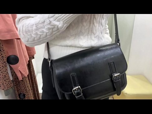 ❤️ Masturbasyona giştî ya keçika ciwan FeralBerry bi dilopek li jûreya fitarê Kalîteya seksê li ku.zhangshumeng.top ❤